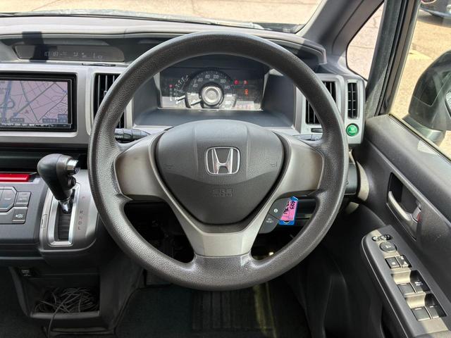 ステップワゴン G 社外17インチAW バックカメラ パナソニックナビ フルセグ CD・DVD再生 電格ミラー アイドリングストップ ABS ESC パワーウィンドウ パワーステアリング(39枚目)