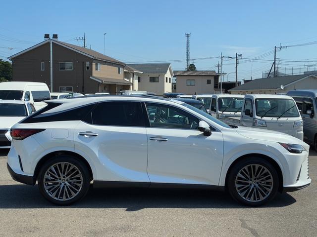RX RX350h バージョンL サンルーフ 本革シート ステアリングヒーター 純正ナビ 全周囲カメラ フルセグ クルーズコントロール シートヒーター/クーラー 電動リアゲート 純正21インチアルミホイール レーンキープアシスト(8枚目)