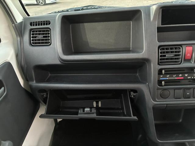 キャリイトラック 頑丈ダンプ 4WD 土砂禁ダンプ パネル型鳥居 下開リアゲート 荷台内寸:長さ190cm幅138cm アオリ高さ31cm マレル式 三方開 フォグランプ 社外12インチAW オートマ パワステ エアコン ABS(47枚目)