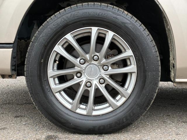 ハイエースワゴン グランドキャビン　４ＷＤ　片側スライドドア　１００Ｖ電源　リアヒーター　キーレス　純正ナビ　バックカメラ　ワンセグ　Ｂｌｕｅｔｏｏｔｈ　社外１６インチアルミホイール　ＥＴＣ　ＴＶキャンセラー　ＡＢＳ　ＥＳＣ　パワステ（15枚目）