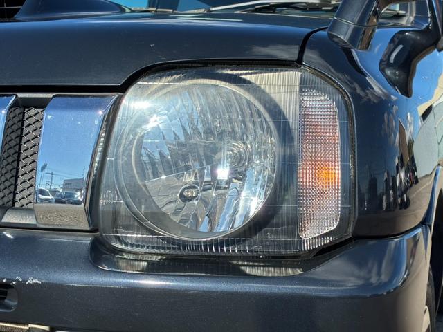 ジムニー ランドベンチャー　４ＷＤ　５速マニュアル　革シート　シートヒーター　純正１６インチアルミホイール　電動格納ミラー　ＣＤ　ＵＳＢ入力端子　ＡＢＳ　パワステ　パワーウィンドウ　エアコン　ＥＴＣ（18枚目）