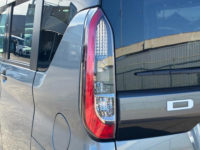 デリカミニ G プレミアム 全方位カメラ 両側電動スライドドア ハーフレザーシート オートクルーズコントロール 衝突軽減ブレーキ レーンアシスト クリアランスソナー パナソニックナビ フルセグ Bluetooth接続(19枚目)