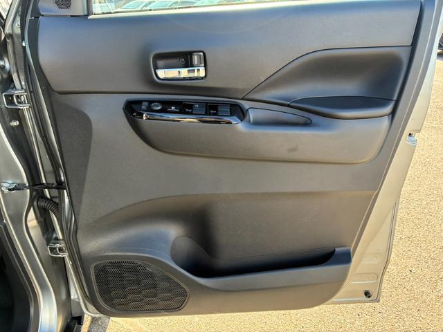 デリカミニ G プレミアム 全方位カメラ 両側電動スライドドア ハーフレザーシート オートクルーズコントロール 衝突軽減ブレーキ レーンアシスト クリアランスソナー パナソニックナビ フルセグ Bluetooth接続(27枚目)