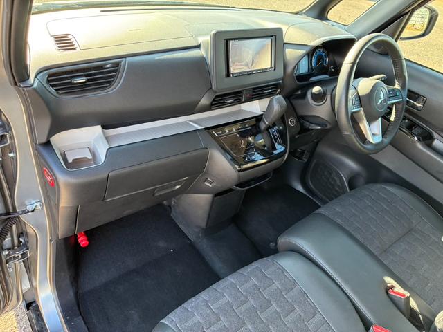 デリカミニ G プレミアム 全方位カメラ 両側電動スライドドア ハーフレザーシート オートクルーズコントロール 衝突軽減ブレーキ レーンアシスト クリアランスソナー パナソニックナビ フルセグ Bluetooth接続(29枚目)