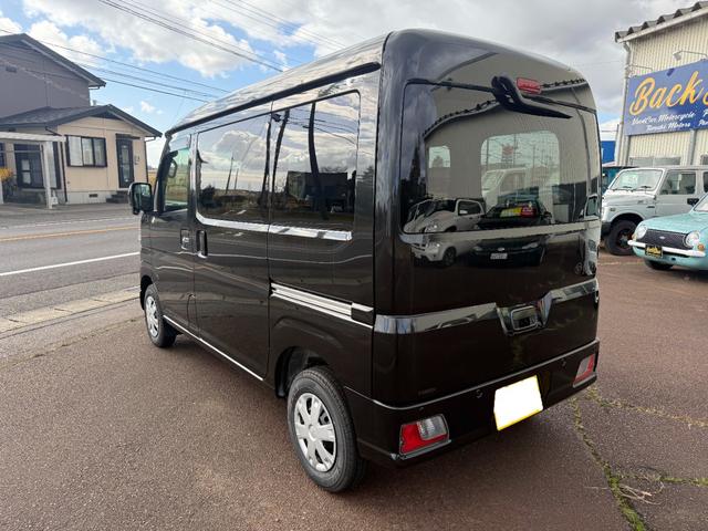 ハイゼットカーゴ クルーズ SA3 4WD プッシュスタート バイザー 前後フロアマットマット コーナーセンサー カラーパック:ブラックマイカメタリック(7枚目)