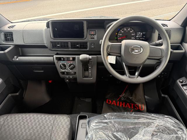 ハイゼットカーゴ クルーズ SA3 4WD プッシュスタート バイザー 前後フロアマットマット コーナーセンサー カラーパック:ブラックマイカメタリック(10枚目)