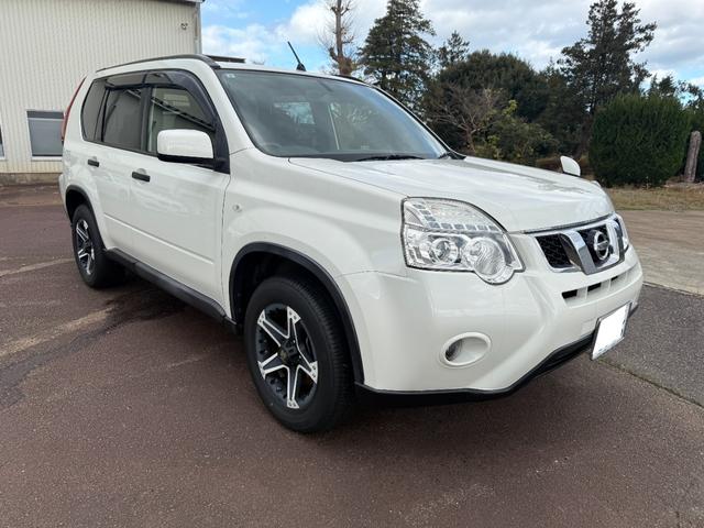 エクストレイル ２０Ｓ　４ＷＤ　純正フルセグＴＶナビ　Ｂｌｕｅｔｏｏｔｈ　ＥＴＣ　レザー調シート（4枚目）