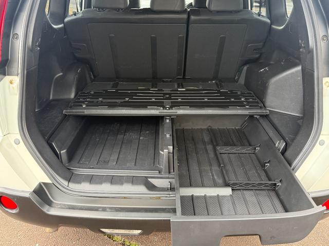 エクストレイル ２０Ｓ　４ＷＤ　純正フルセグＴＶナビ　Ｂｌｕｅｔｏｏｔｈ　ＥＴＣ　レザー調シート（22枚目）