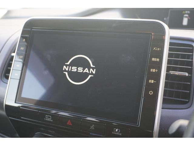 �y�����i�r�z�l�C�̏����i�r�𑕔����Ă���܂��B�i�r�̎g���₷���͂������A�I�[�f�B�I�@�\���[���I�L�����v�◷�s�͂������A�ʋ΂┃�����ȂǕ��i�̃h���C�u���y�����Ȃ�͂���