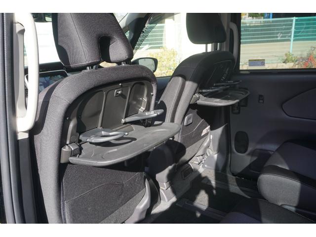 �܂肽���ݎ��̃h�����N�z���_�[�t���̊ȈՃe�[�u�����֗��ȑ����ł��B