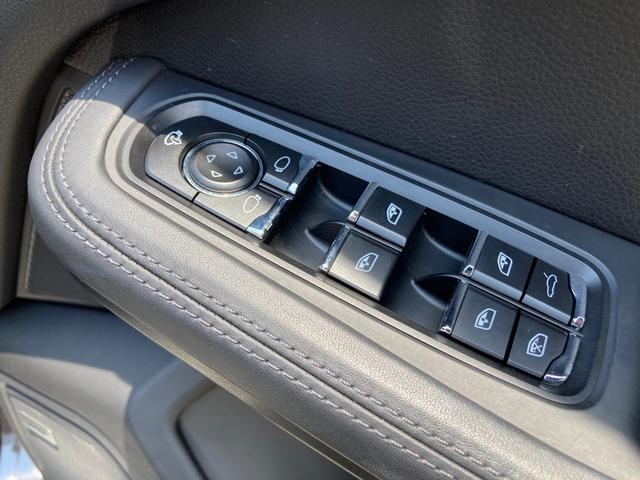 マカン マカン　ターボ　ＰＤＫ　４ＷＤ　２１インチ　ナビ　ＥＴＣ　レーダー探知機（27枚目）