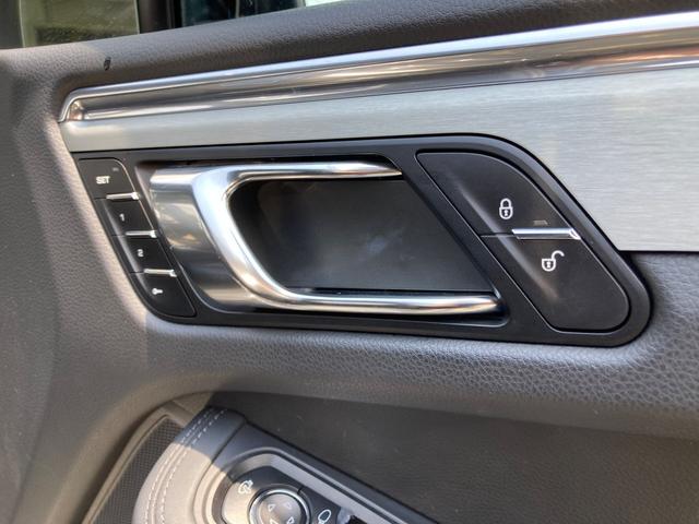 マカン マカン　ターボ　ＰＤＫ　４ＷＤ　２１インチ　ナビ　ＥＴＣ　レーダー探知機（28枚目）