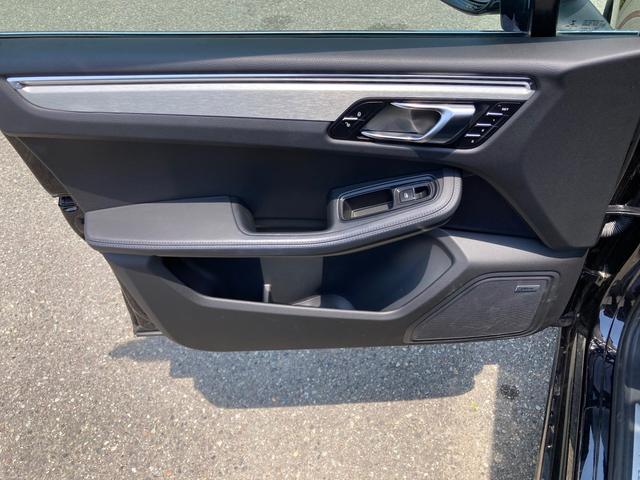 マカン マカン　ターボ　ＰＤＫ　４ＷＤ　２１インチ　ナビ　ＥＴＣ　レーダー探知機（31枚目）