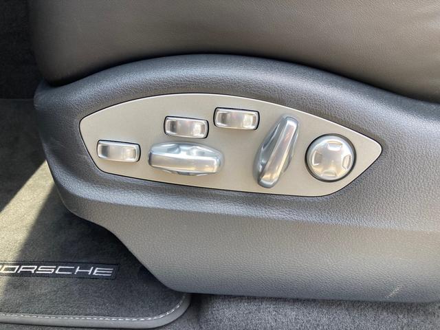 マカン マカン　ターボ　ＰＤＫ　４ＷＤ　２１インチ　ナビ　ＥＴＣ　レーダー探知機（50枚目）