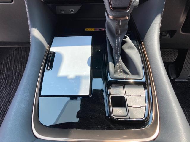 アルファード Ｚ　モデリスタエアロ　フリップダウンモニター　左右独立ムーンルーフ　デジタルインナーミラー　ＵＶカットフィルム施工済（12枚目）