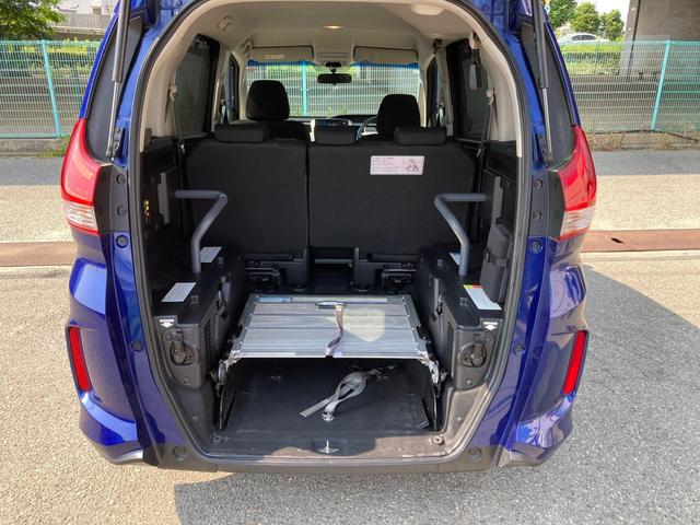 フリード+ G スローパー 両側パワースライド 9インチナビ 電動ウィンチ リモコン付き(12枚目)