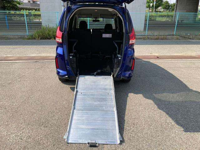 フリード+ G スローパー 両側パワースライド 9インチナビ 電動ウィンチ リモコン付き(13枚目)