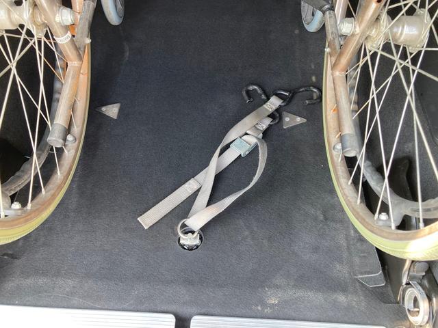 フリード+ G スローパー 両側パワースライド 9インチナビ 電動ウィンチ リモコン付き(30枚目)