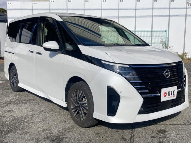 セレナ ハイウェイスターV ナビ,ETC,アラウンドビューモニター,ニッサンコネクトナビ,ハンズフリーオートスライドドア,両側パワースライド,プロパイロット,衝突被害軽減ブレーキ,16インチ純正アルミ,シートヒーター(3枚目)