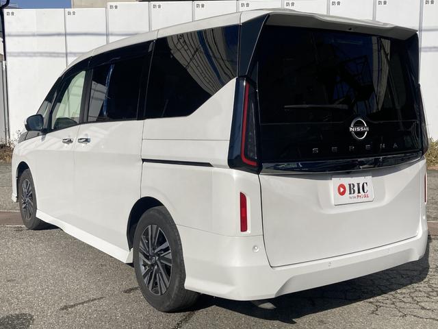 セレナ ハイウェイスターV ナビ,ETC,アラウンドビューモニター,ニッサンコネクトナビ,ハンズフリーオートスライドドア,両側パワースライド,プロパイロット,衝突被害軽減ブレーキ,16インチ純正アルミ,シートヒーター(8枚目)