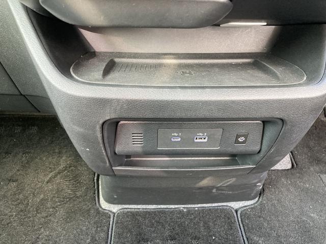 セレナ ハイウェイスターV ナビ,ETC,アラウンドビューモニター,ニッサンコネクトナビ,ハンズフリーオートスライドドア,両側パワースライド,プロパイロット,衝突被害軽減ブレーキ,16インチ純正アルミ,シートヒーター(42枚目)