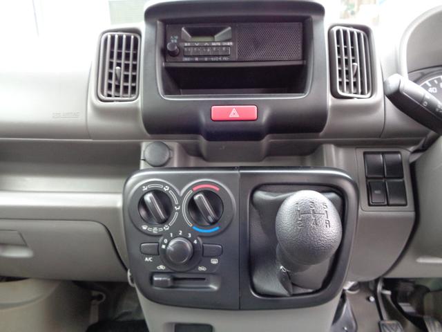 NV100クリッパーバン DX 切替式4WD 5速MT ABS キーレス エアコン パワステ オーバーヘッドコンソール AM/FMラジオ ケンウッド前後ドラレコ 全国対応故障保証付1年間・走行距離無制限(25枚目)