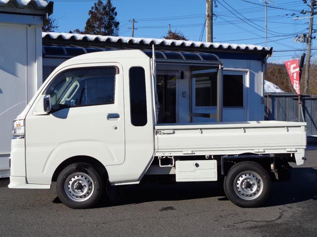 ハイゼットトラック ジャンボ　４ＷＤ　オートマ　キーレス　エアコン　パワステ　パワーウインド　ＣＤデッキ　作業灯　フロントスポイラー　全国対応故障保証付１年間・走行距離無制限（4枚目）