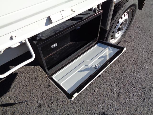 ハイゼットトラック ジャンボ　４ＷＤ　オートマ　キーレス　エアコン　パワステ　パワーウインド　ＣＤデッキ　作業灯　フロントスポイラー　全国対応故障保証付１年間・走行距離無制限（32枚目）