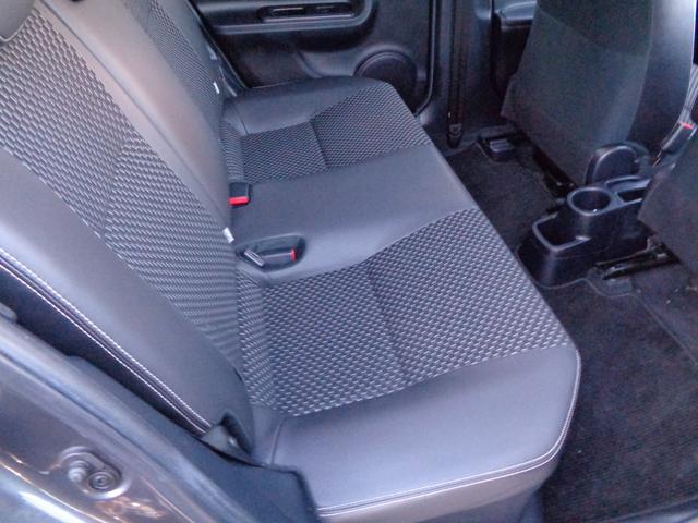 アクア Ｘ－アーバン　スマートキー２個　プッシュスタート　純正９インチナビ　フルセグＴＶ　Ｂｌｕｅｔｏｏｔｈ　ＣＤ　ＤＶＤ　バックカメラ　ビルトインＥＴＣ　ハーフレザーシート　全国対応故障保証付１年間・走行距離無制限（19枚目）