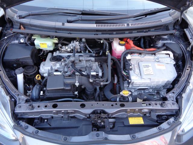 アクア Ｘ－アーバン　スマートキー２個　プッシュスタート　純正９インチナビ　フルセグＴＶ　Ｂｌｕｅｔｏｏｔｈ　ＣＤ　ＤＶＤ　バックカメラ　ビルトインＥＴＣ　ハーフレザーシート　全国対応故障保証付１年間・走行距離無制限（31枚目）