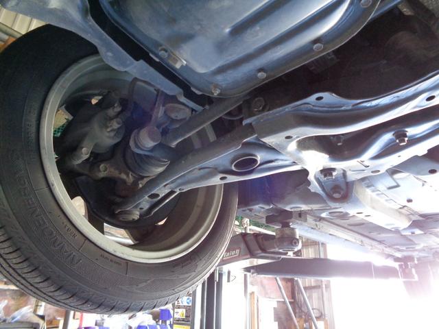 アクア Ｘ－アーバン　スマートキー２個　プッシュスタート　純正９インチナビ　フルセグＴＶ　Ｂｌｕｅｔｏｏｔｈ　ＣＤ　ＤＶＤ　バックカメラ　ビルトインＥＴＣ　ハーフレザーシート　全国対応故障保証付１年間・走行距離無制限（41枚目）