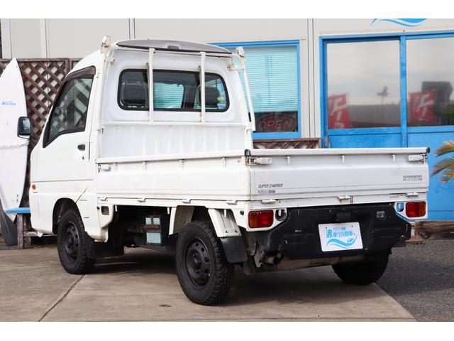 サンバートラック 赤帽 赤帽 スーパーチャージャー MT5 ハイルーフ YOKOHAMA GEOLANDAR KT ナビ キーレス ETC 作業灯 オーバーヘッドシェルフ エアコン ドアバイザー 三方開(3枚目)