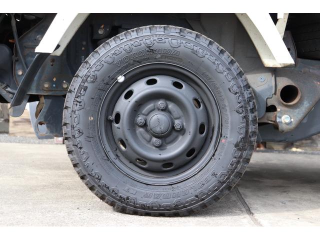 サンバートラック 赤帽 赤帽 スーパーチャージャー MT5 ハイルーフ YOKOHAMA GEOLANDAR KT ナビ キーレス ETC 作業灯 オーバーヘッドシェルフ エアコン ドアバイザー 三方開(15枚目)