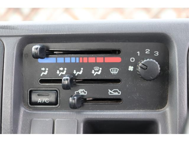 サンバートラック 赤帽 赤帽 スーパーチャージャー MT5 ハイルーフ YOKOHAMA GEOLANDAR KT ナビ キーレス ETC 作業灯 オーバーヘッドシェルフ エアコン ドアバイザー 三方開(25枚目)