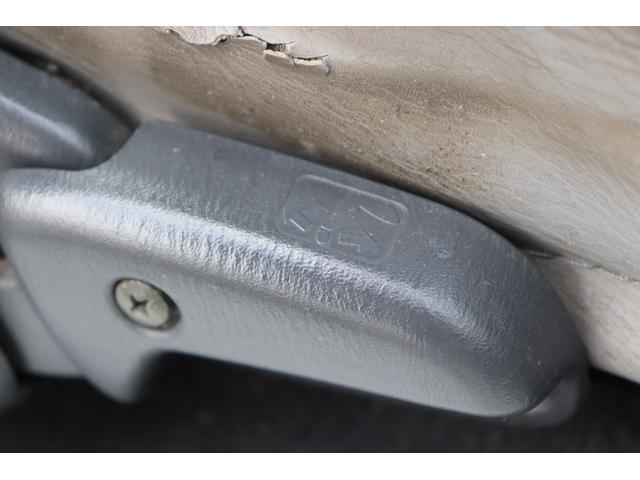 サンバートラック 赤帽 赤帽 スーパーチャージャー MT5 ハイルーフ YOKOHAMA GEOLANDAR KT ナビ キーレス ETC 作業灯 オーバーヘッドシェルフ エアコン ドアバイザー 三方開(33枚目)