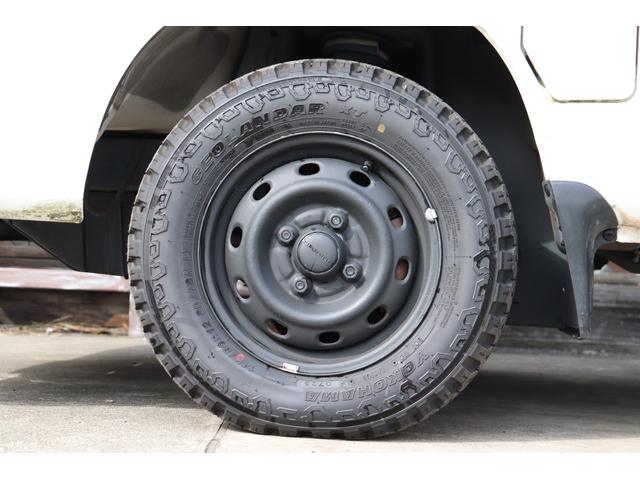 サンバートラック 赤帽 赤帽 スーパーチャージャー MT5 ハイルーフ YOKOHAMA GEOLANDAR KT ナビ キーレス ETC 作業灯 オーバーヘッドシェルフ エアコン ドアバイザー 三方開(41枚目)