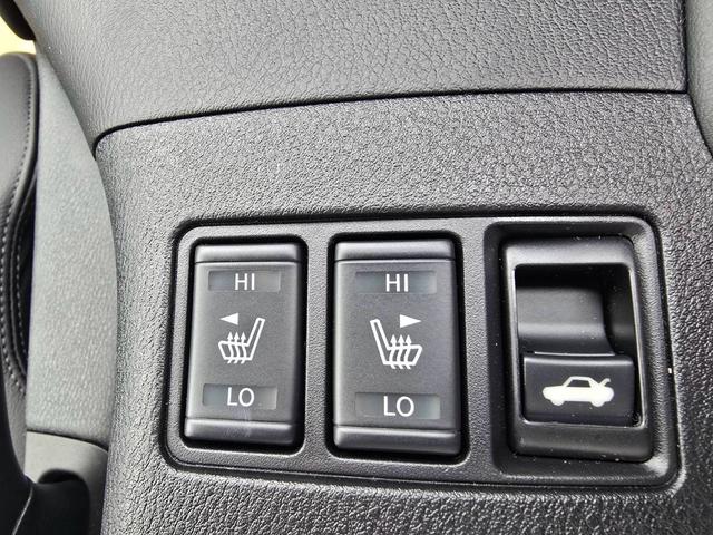 フェアレディＺ バージョンＳＴ　ナビ　Ｂｌｕｅｔｏｏｔｈ　バックカメラ　ＥＴＣ　クルーズコントロール　プッシュスタート　スマートキー　シートヒーター　純正アルミホイール（12枚目）