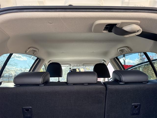 アクア Gブラックソフトレザーセレクション 純正SDナビ バックカメラ Bluetooth接続 フルセグTV CDDVD再生 ETC オートライト オートエアコン PW スマートキー 社外ドラレコ ハイブリッドバッテリー交換 補器バッテリー交換(12枚目)