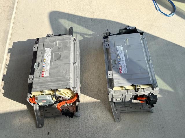 アクア Gブラックソフトレザーセレクション 純正SDナビ バックカメラ Bluetooth接続 フルセグTV CDDVD再生 ETC オートライト オートエアコン PW スマートキー 社外ドラレコ ハイブリッドバッテリー交換 補器バッテリー交換(41枚目)