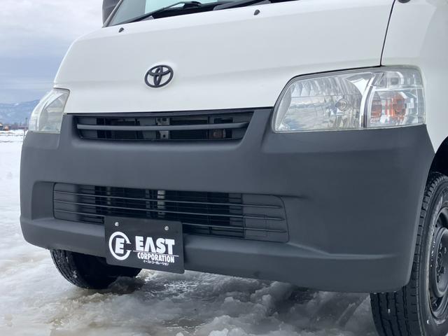 ライトエースバン ＧＬ　４ＷＤ　寒冷地仕様　リフトアップ　ワンオフルーフキャリア　リアラダー　前後バンパーエンブレム自社チッピング塗装　社外ワンセグナビ　バックカメラ　リアヒーター　リアフォグ　両側スライドドア　フルフラット（42枚目）