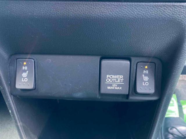 Ｎ－ＯＮＥ プレミアム　ＳＳパッケージ　ＥＴＣ　バックカメラ　ナビ　ＴＶ　衝突被害軽減システム　ＨＩＤ　スマートキー　アイドリングストップ　電動格納ミラー　シートヒーター　ベンチシート　ＣＶＴ　盗難防止システム　ＡＢＳ　ＥＳＣ　ＣＤ（7枚目）