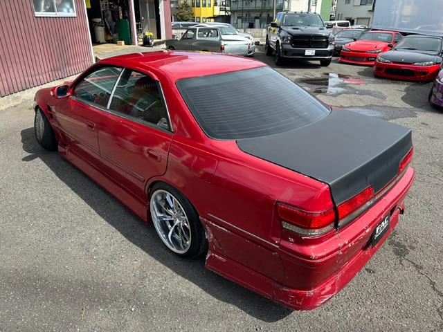マークII ツアラーＶ　５速ＭＴ載せ替え公認済み　トラストＴ６７ー２５Ｇタービン　ＨＫＳ金Ｖプロ　ミニッツエキマニ　ワンダーフルエアロ　機械式ＬＳＤ　フルタップ車高調　伊藤オートＶ１ナックル　ＢＮスポーツボンネット（11枚目）