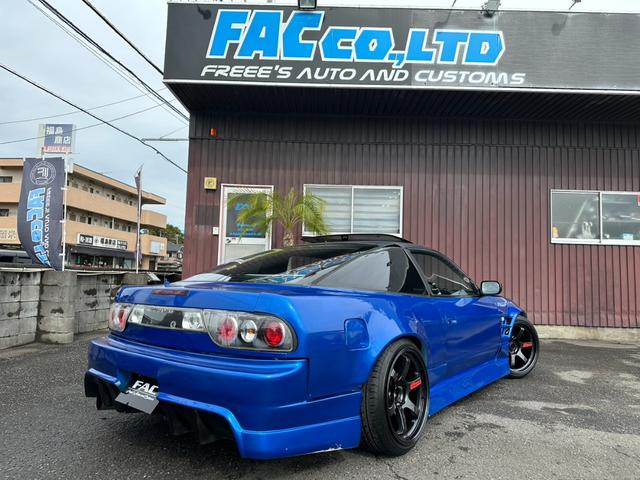 １８０ＳＸ タイプＩＩＩ　スーパーハイキャスパッケージ　サンルーフ　Ｒ０６ＭＩＤ１８インチＡＷ　機械式ＬＳＤ　フルエアロ　フルタップ車高調　前後ワイドフェンダー　ＢＬＩＴＺ前置きインタークーラー　フルバケ　社外マフラー　渚オートガッチリサポート（3枚目）
