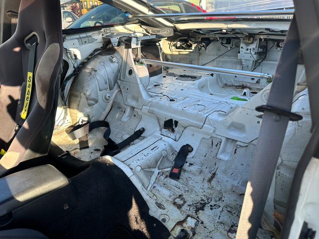 １８０ＳＸ タイプＩＩＩ　スーパーハイキャスパッケージ　サンルーフ　Ｒ０６ＭＩＤ１８インチＡＷ　機械式ＬＳＤ　フルエアロ　フルタップ車高調　前後ワイドフェンダー　ＢＬＩＴＺ前置きインタークーラー　フルバケ　社外マフラー　渚オートガッチリサポート（25枚目）