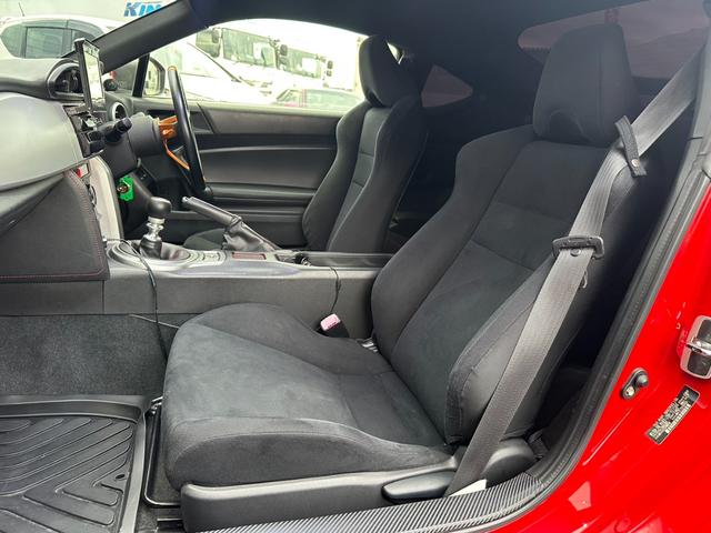 ８６ Ｇ　ロケットバニー前後ワイドフェンダー公認済み　ロケットバニーダックテール　ＷＯＲＫエモーション１８インチＡＷ　Ｓｔａｇｅ２１フロントリップ　ＴＲＤリヤハーフスポイラー　３２６車高調　風間オートロアアーム（29枚目）