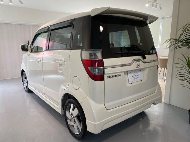 ゼストスパーク ダイナミック　スペシャル　禁煙車　新品タイヤ４本　ナビ　バックカメラ　ＴＶ　Ｂｌｕｅｔｏｏｔｈ接続　ＥＴＣ　盗難防止システム　スマートキー　純正アルミホイール（3枚目）