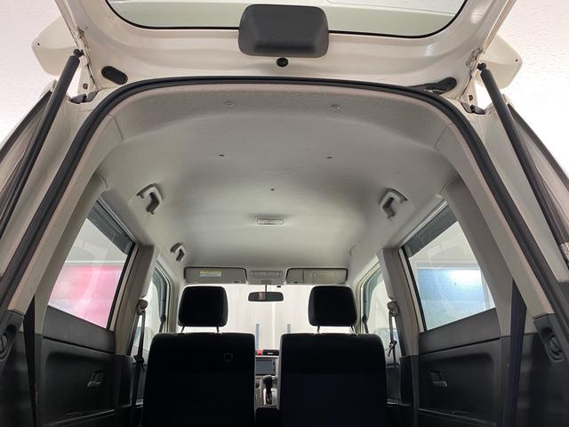 ゼストスパーク ダイナミック　スペシャル　禁煙車　新品タイヤ４本　ナビ　バックカメラ　ＴＶ　Ｂｌｕｅｔｏｏｔｈ接続　ＥＴＣ　盗難防止システム　スマートキー　純正アルミホイール（30枚目）