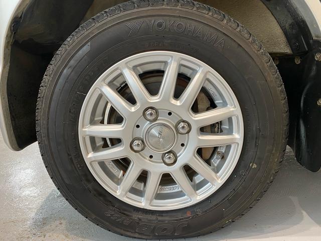 ハイゼットカーゴ ＤＸ　ワンオーナー車！　ナビ　ＴＶ　Ｂｌｕｅｔｏｏｔｈ接続　オートマ　キーレス　ラジオ　パワーウインドウ　集中ロック　運転席エアバッグ　助手席エアバッグ　パワーステアリング　社外アルミホイール　ドアバイザー（69枚目）