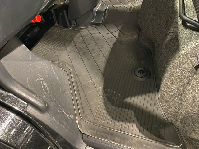 ハイゼットカーゴ クルーズＳＡＩＩＩ　４ＷＤ　メモリーナビ　フルセグ　Ｂｌｕｅｔｏｏｔｈオーディオ　ドライブレコーダー　ＵＳＢ入力端子　ＥＴＣ　ＤＶＤ再生　衝突被害軽減システム　アイドリングストップ　キーレスエントリー　クリアランスソナー（43枚目）