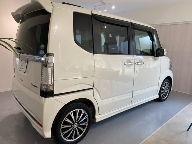 Ｎ－ＢＯＸカスタム Ｇ・ターボパッケージ　全国対応１年保証付き　両側電動スライドドア　ナビ　バックカメラ　ＴＶ　Ｂｌｕｅｔｏｏｔｈ接続　オートライト　アイドリングストップ　盗難防止システム　スマートキー　ＨＩＤ（4枚目）